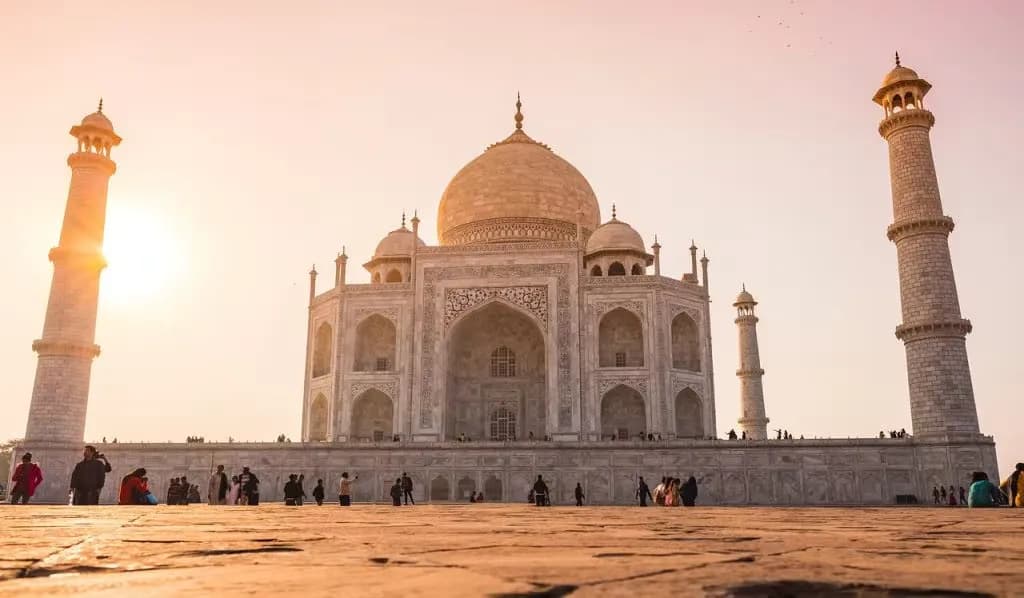 india 4051753 1280 1024x598