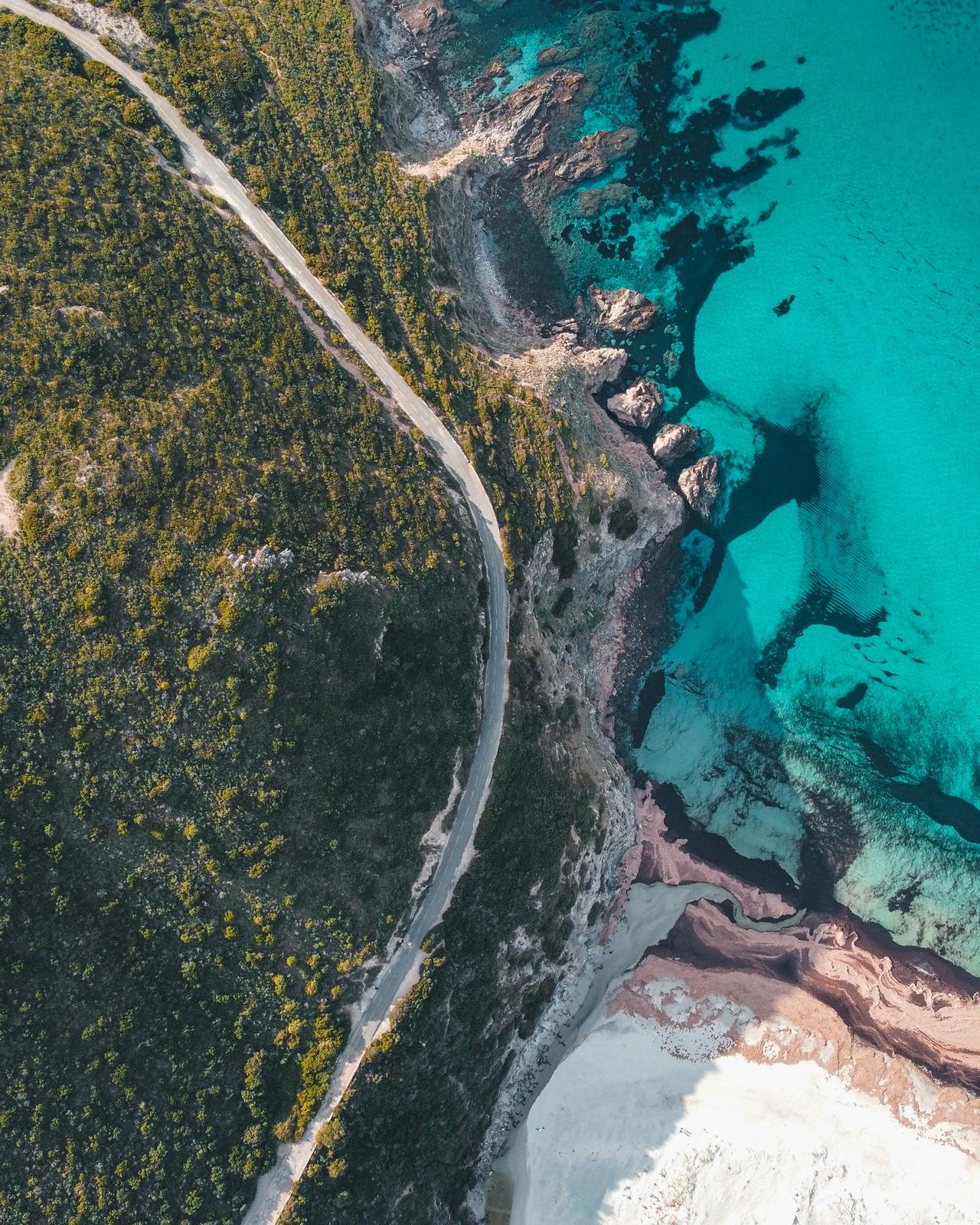 gontran isnard aTGu56zPu w unsplash