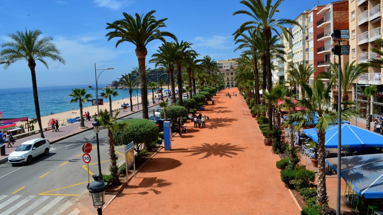 Plage et centre-ville de Lloret de Mar