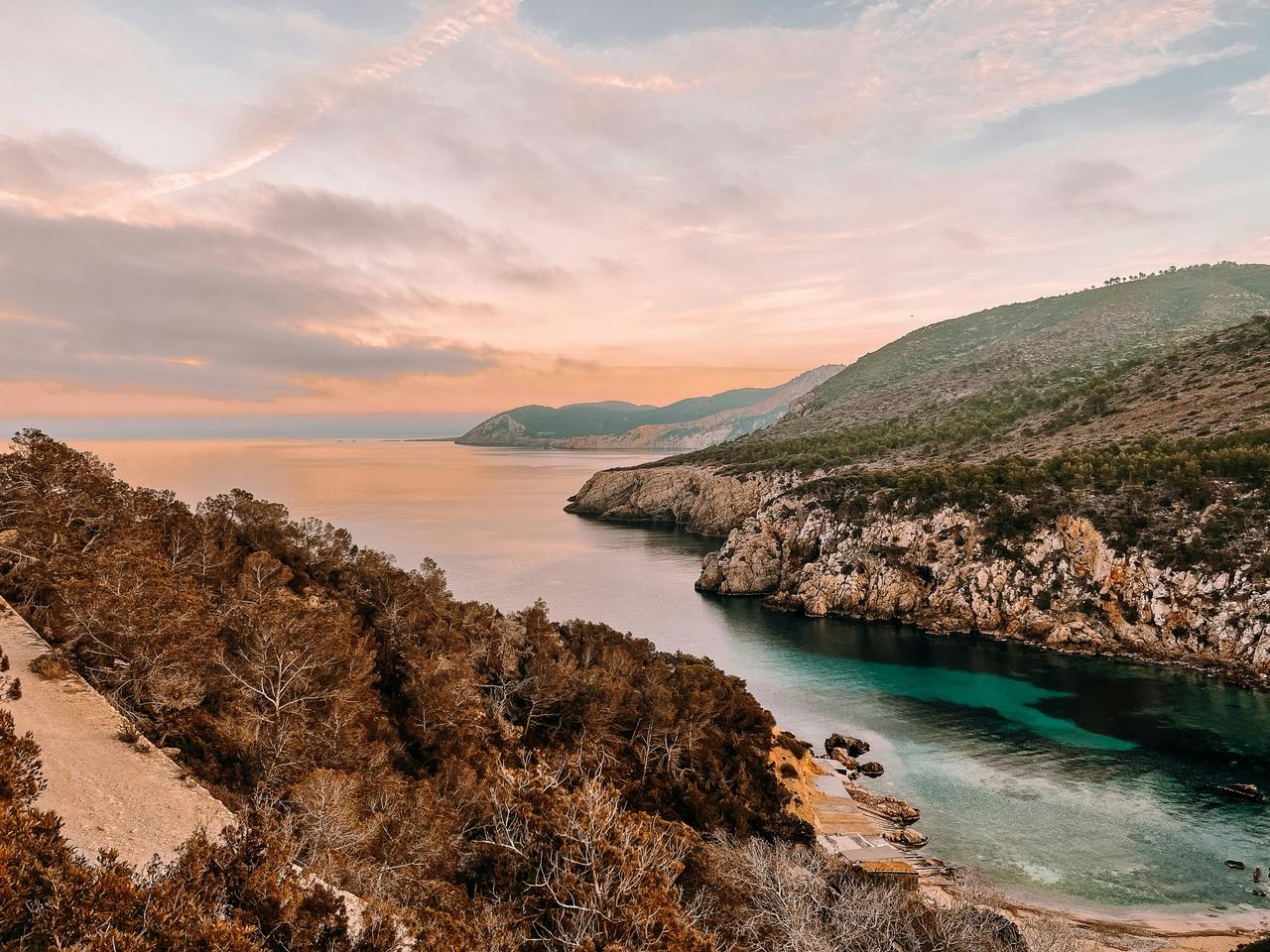 jennifer kyDWtTQW85I unsplash